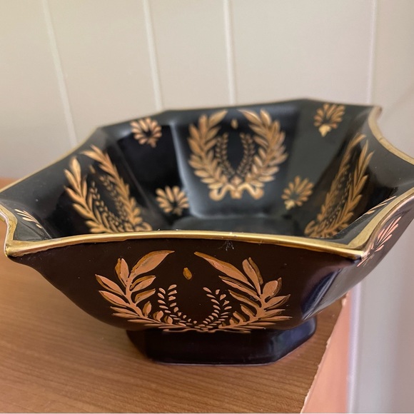 Vintage Andrea By Sadek Black Rectangular Bowl Raised Gold Design Scalloped Rim - Picture 3 of 7